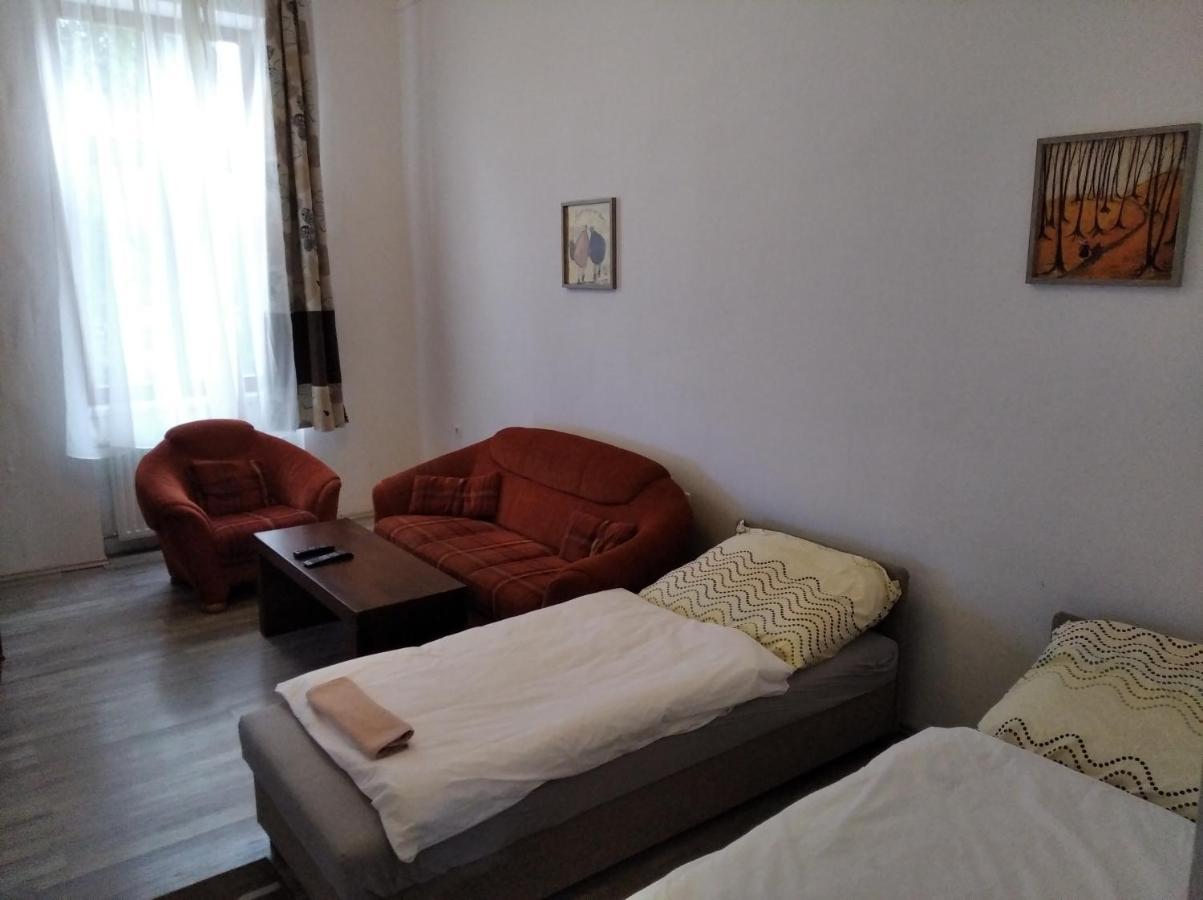 Sarahome1 Сегед Екстериор снимка